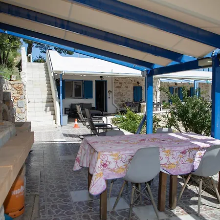 Katoikia Maggie, With Patio And Pool *