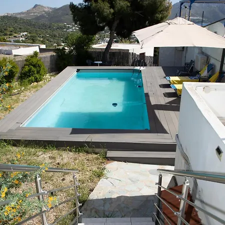 Katoikia Maggie, With Patio And Pool 度假居